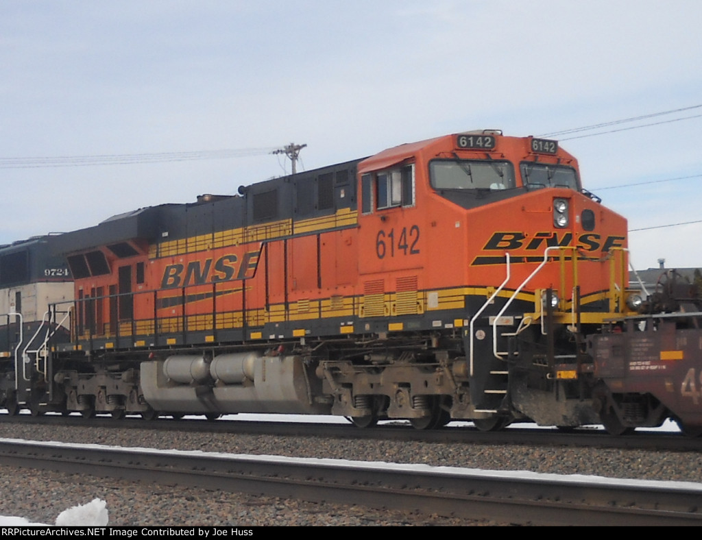 BNSF 6142